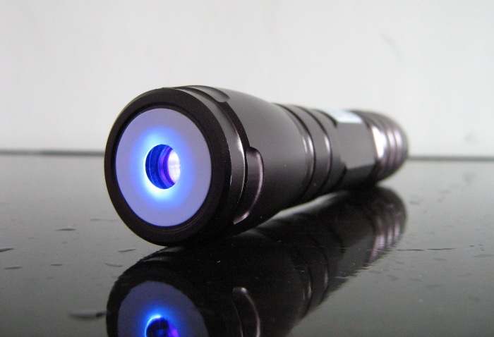 50mW~300mW 405nm Blue-violet laser pointer Water-proof